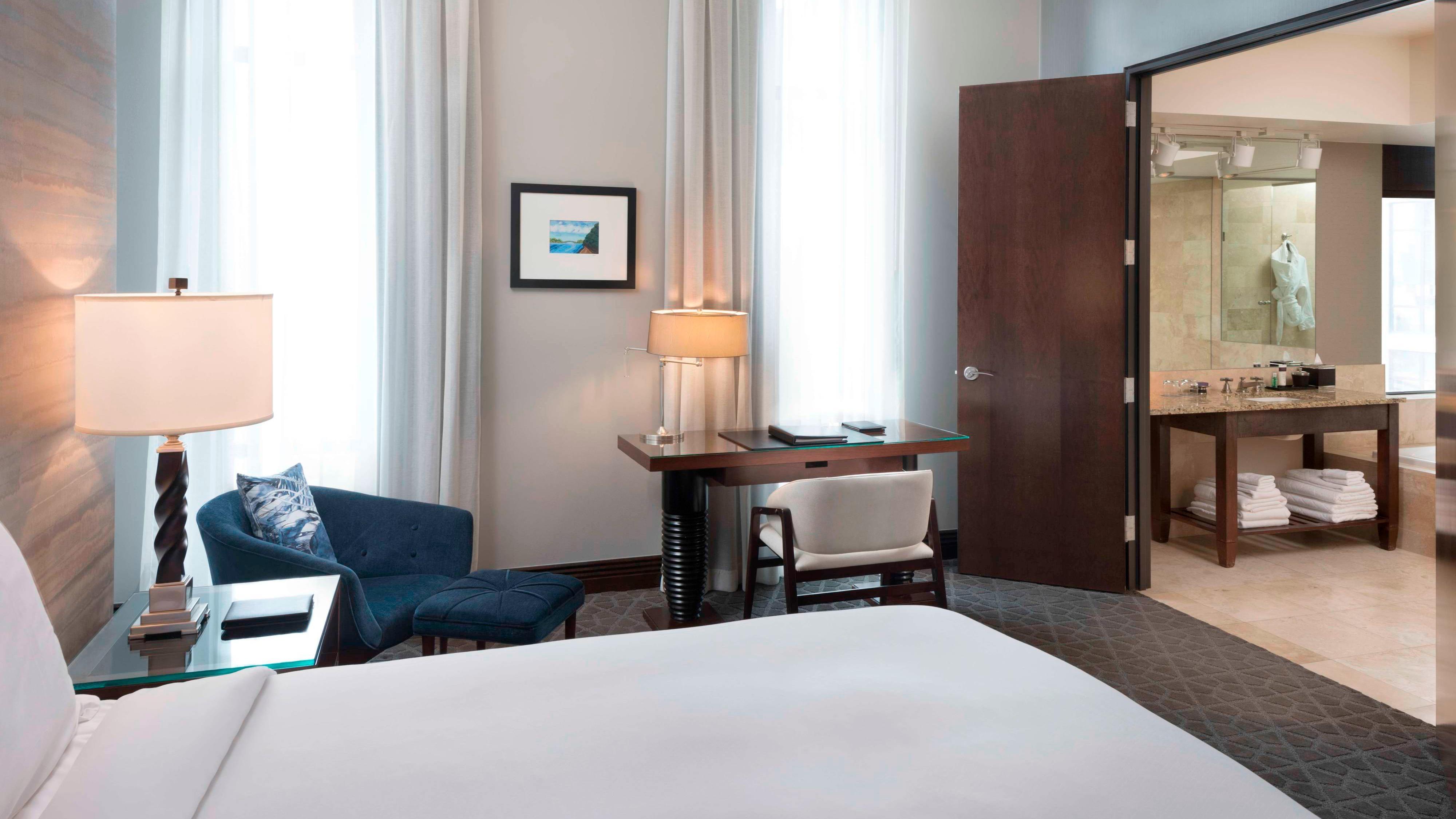 Ivy, A Luxury Collection Hotel, Hotel 4*