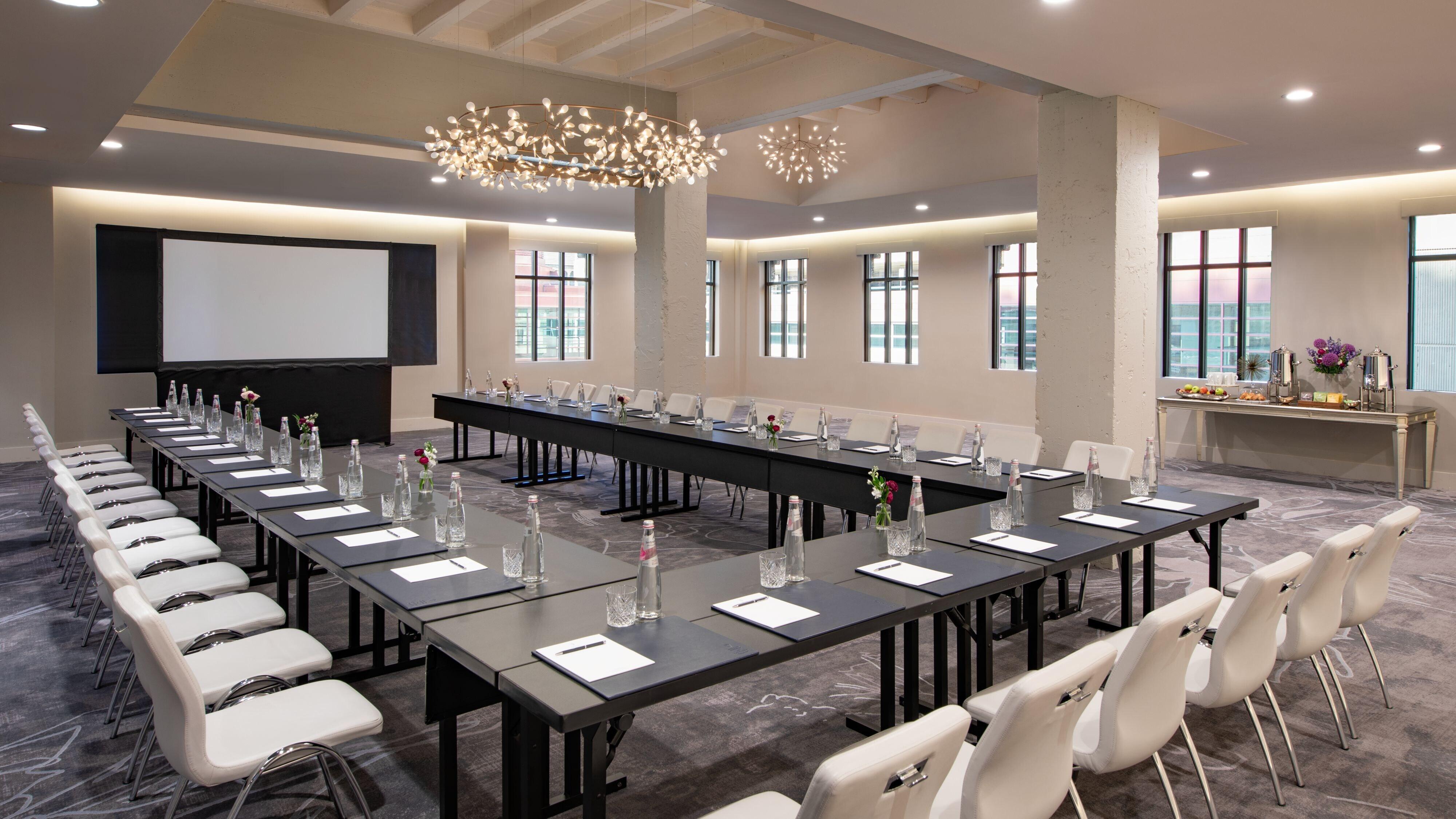 Ivy, A Luxury Collection Hotel, Hotel 4*